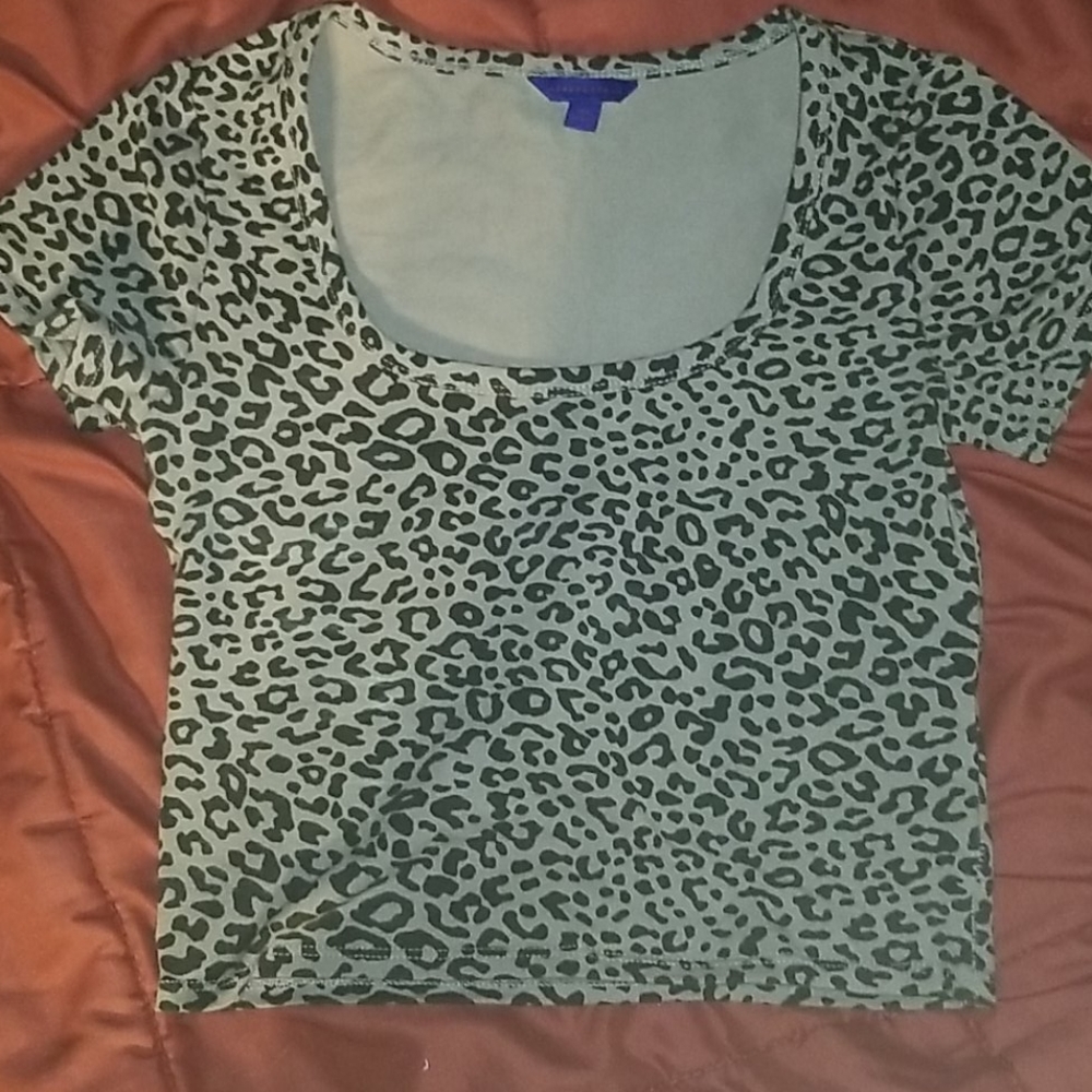 Aeropostale crop top🎁
